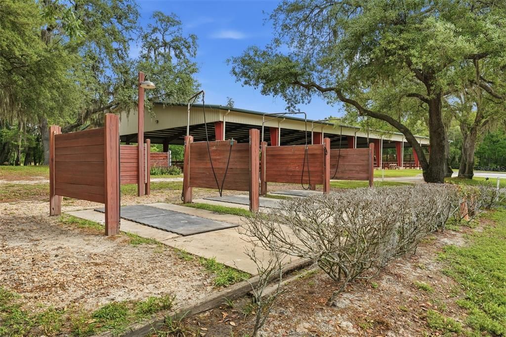 For Sale: $5,499,999 (37.58 acres)