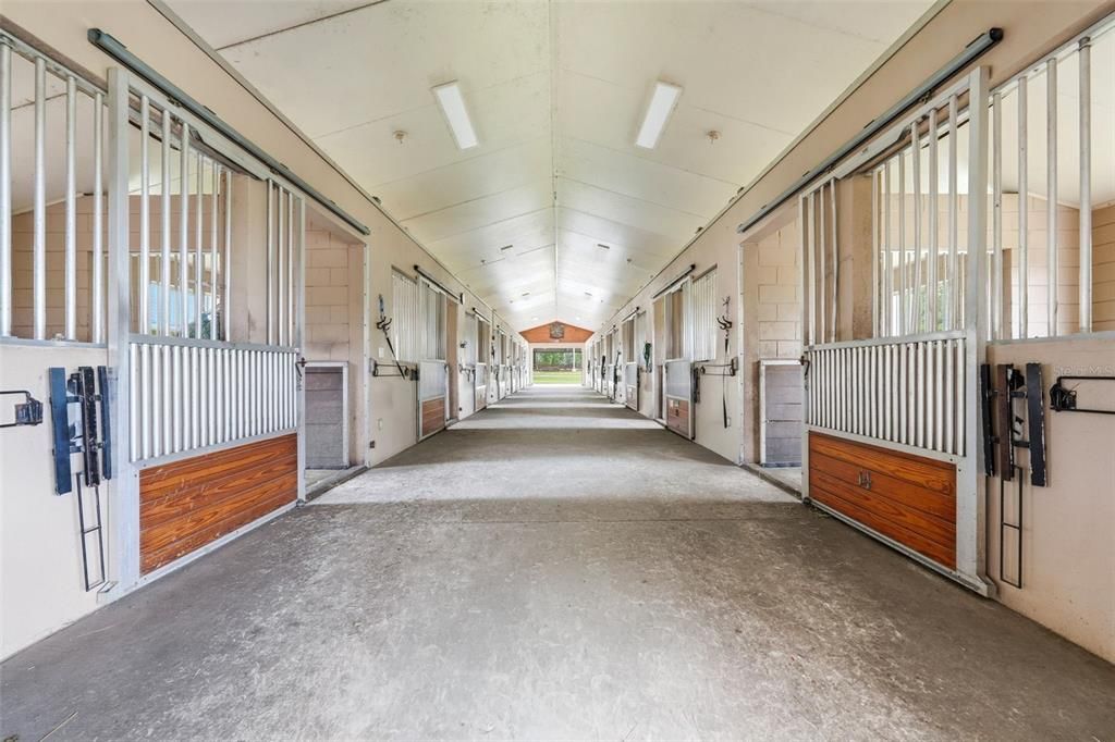 For Sale: $5,499,999 (37.58 acres)