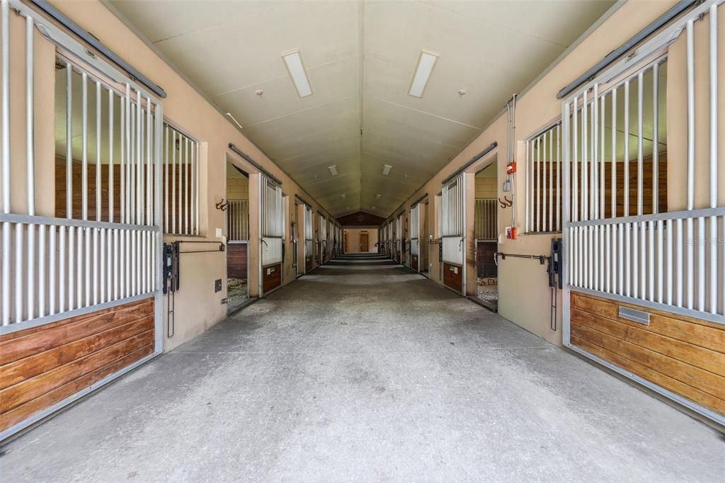 For Sale: $5,499,999 (37.58 acres)