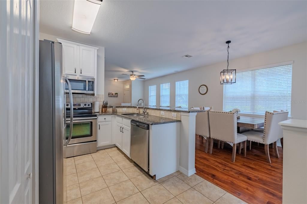 For Sale: $260,000 (3 beds, 2 baths, 1626 Square Feet)