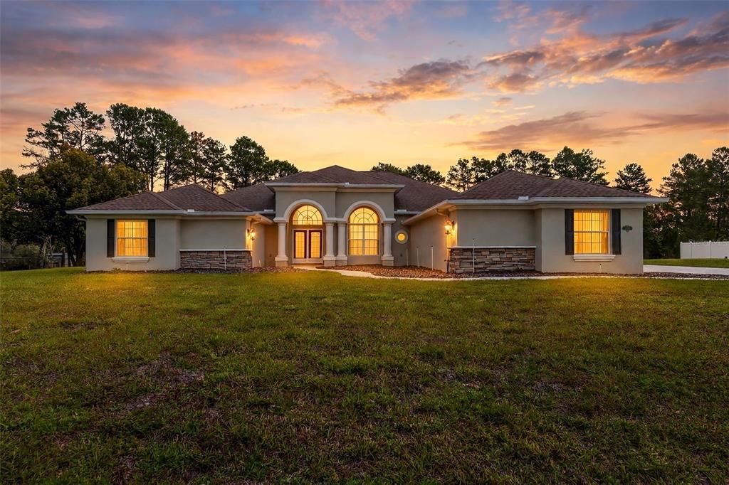 Active With Contract: $685,000 (4 beds, 3 baths, 3497 Square Feet)