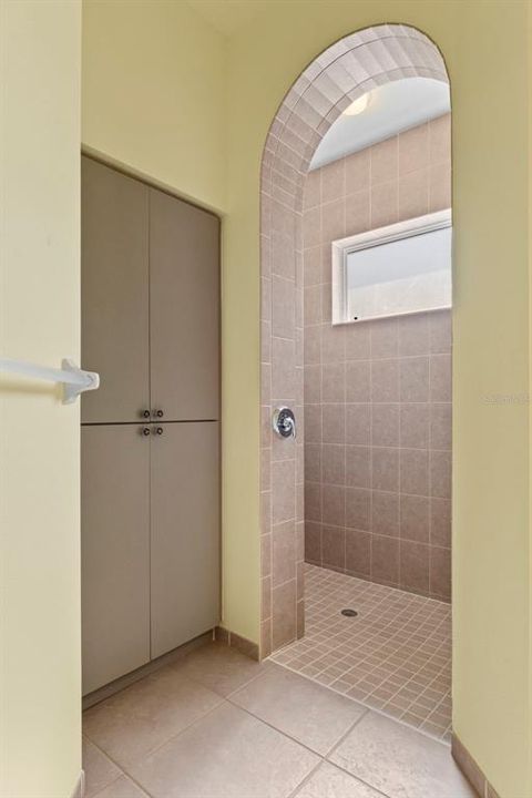 Active With Contract: $685,000 (4 beds, 3 baths, 3497 Square Feet)