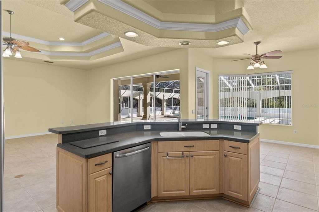 Active With Contract: $685,000 (4 beds, 3 baths, 3497 Square Feet)