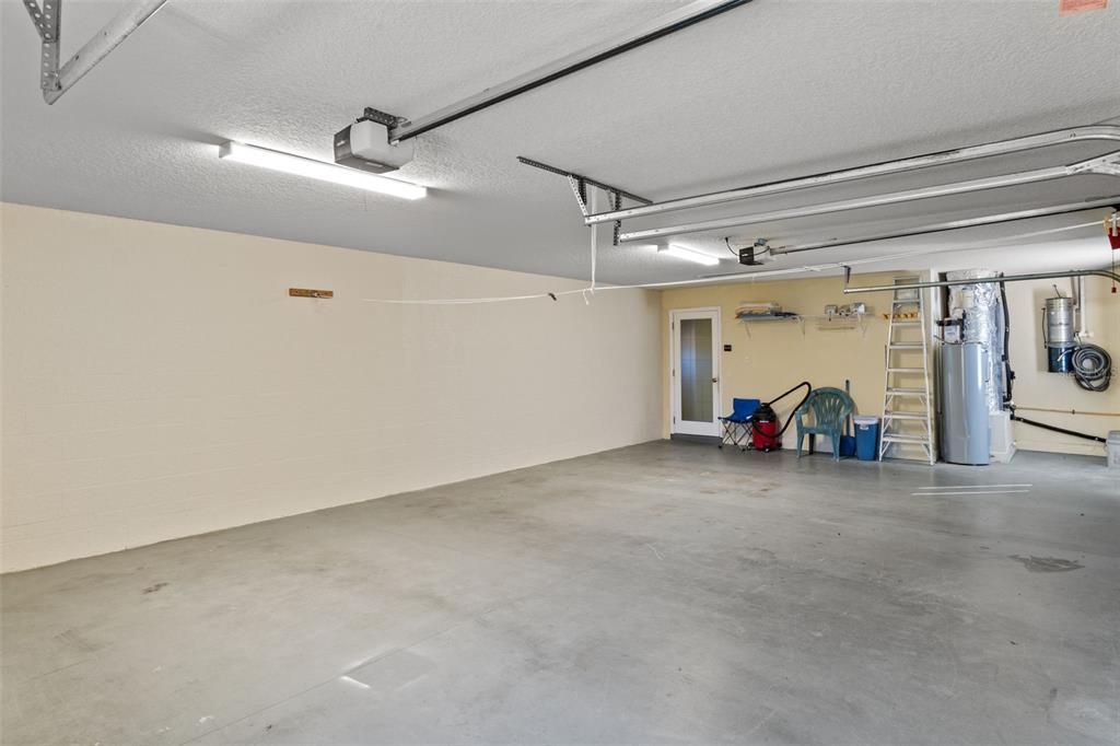 Active With Contract: $685,000 (4 beds, 3 baths, 3497 Square Feet)