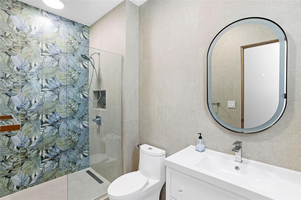 На продажу: $4,640,000 (6 спален, 5 ванн, 5200 Квадратных фут)