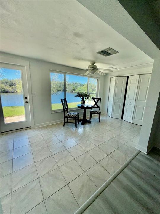 Active With Contract: $64,999 (2 beds, 1 baths, 975 Square Feet)