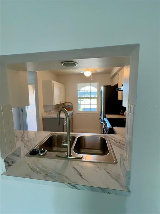 Active With Contract: $64,999 (2 beds, 1 baths, 975 Square Feet)