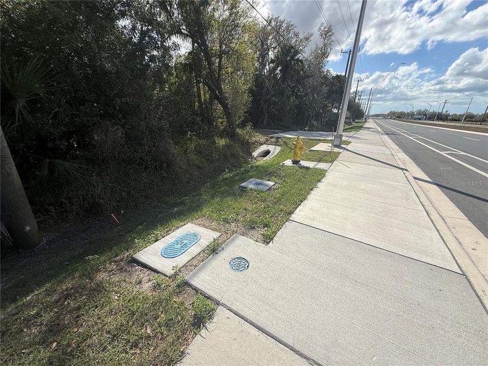 На продажу: $700,000 (1.00 acres)