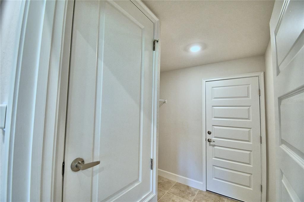 En Venta: $379,787 (4 camas, 2 baños, 2330 Pies cuadrados)