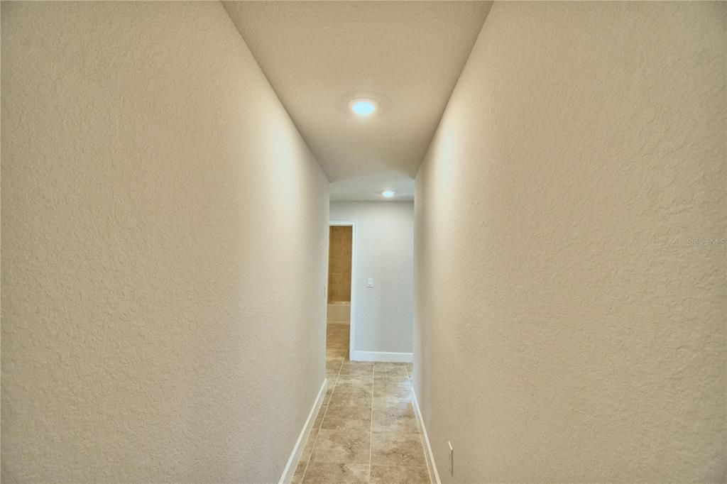 En Venta: $379,787 (4 camas, 2 baños, 2330 Pies cuadrados)