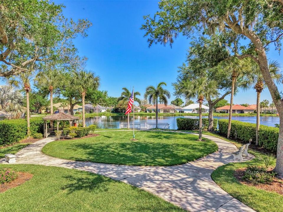 Active With Contract: $464,900 (2 beds, 2 baths, 1690 Square Feet)