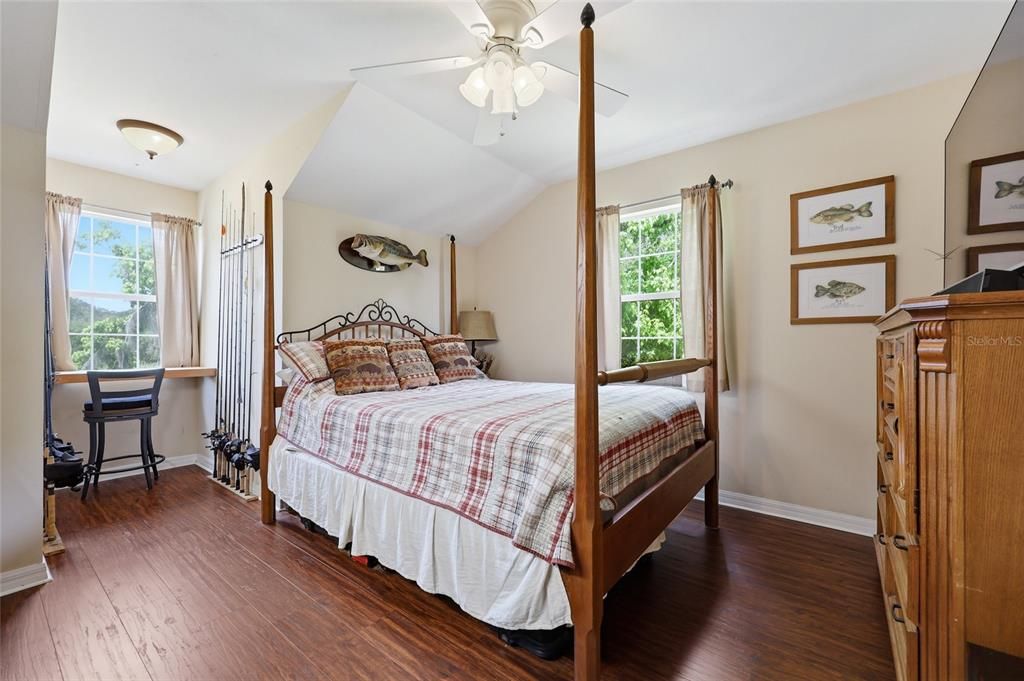 For Sale: $734,000 (4 beds, 3 baths, 2481 Square Feet)