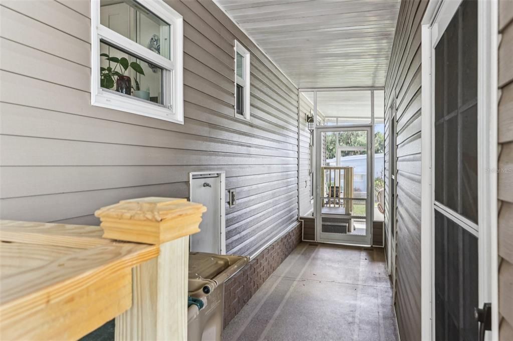 For Sale: $160,000 (2 beds, 2 baths, 1200 Square Feet)