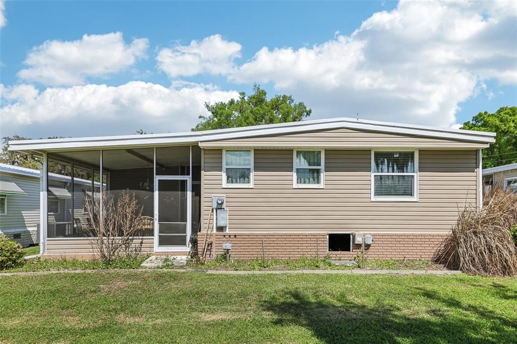 For Sale: $160,000 (2 beds, 2 baths, 1200 Square Feet)