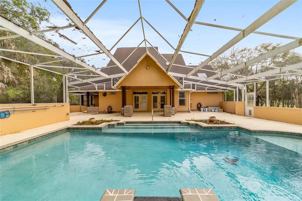 待售: $1,600,000 (5 贝兹, 5 浴室, 4458 平方英尺)