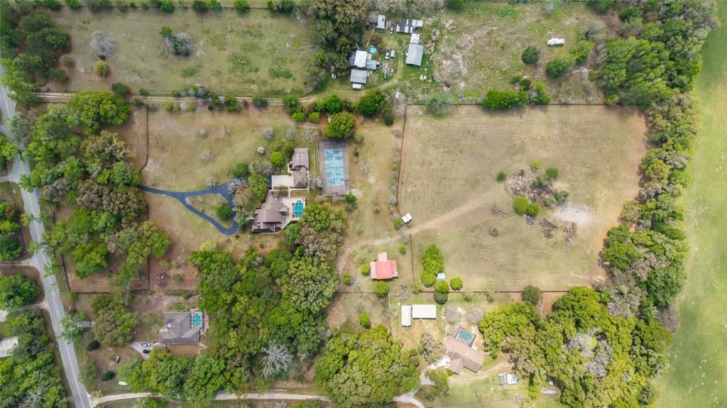 待售: $1,600,000 (5 贝兹, 5 浴室, 4458 平方英尺)