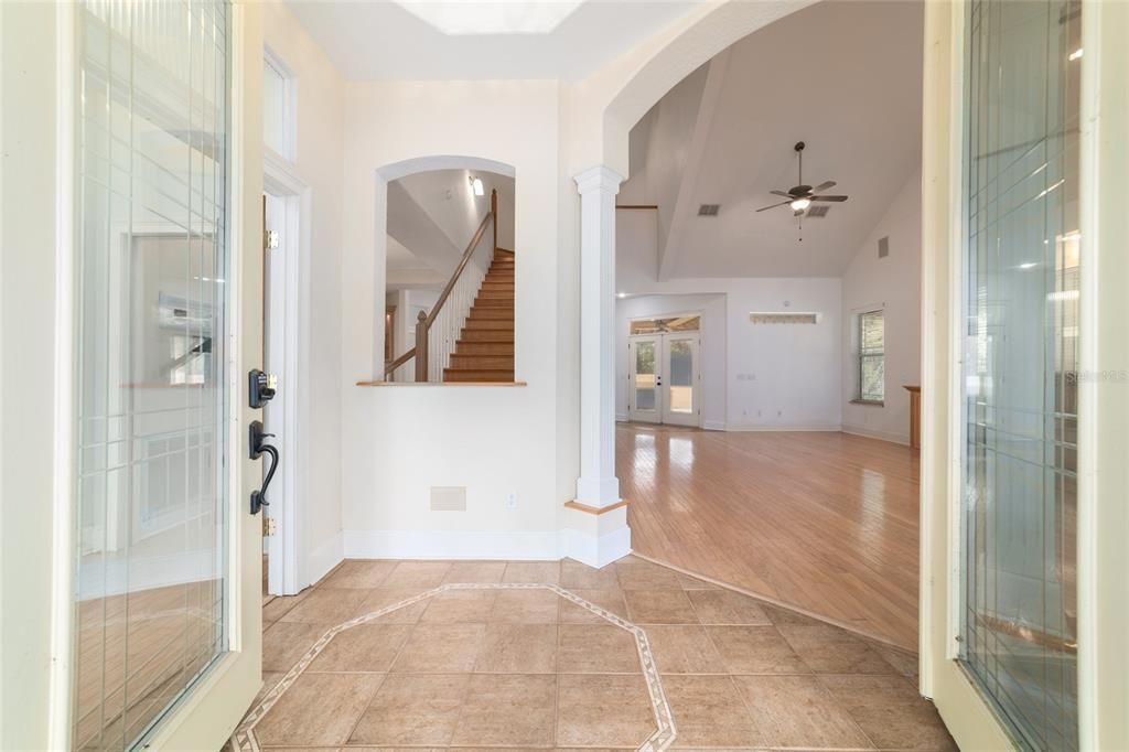 待售: $1,600,000 (5 贝兹, 5 浴室, 4458 平方英尺)