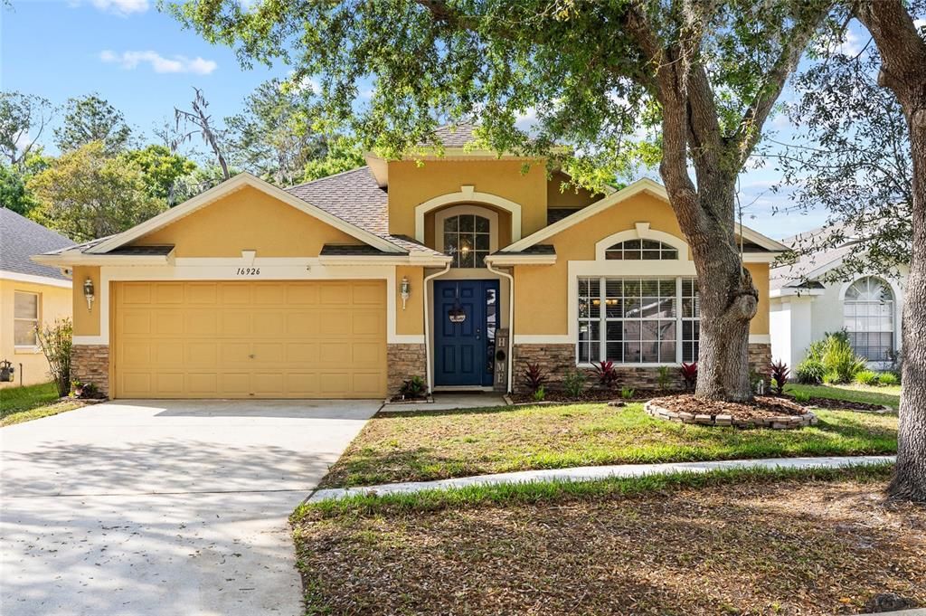 For Sale: $420,000 (4 beds, 2 baths, 1975 Square Feet)