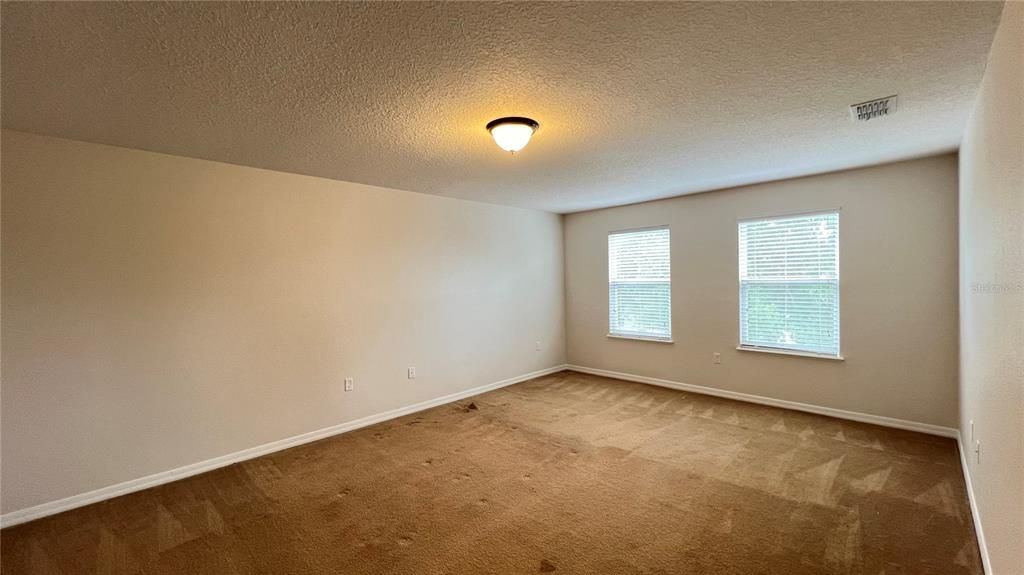 Active With Contract: $2,350 (4 beds, 2 baths, 2721 Square Feet)