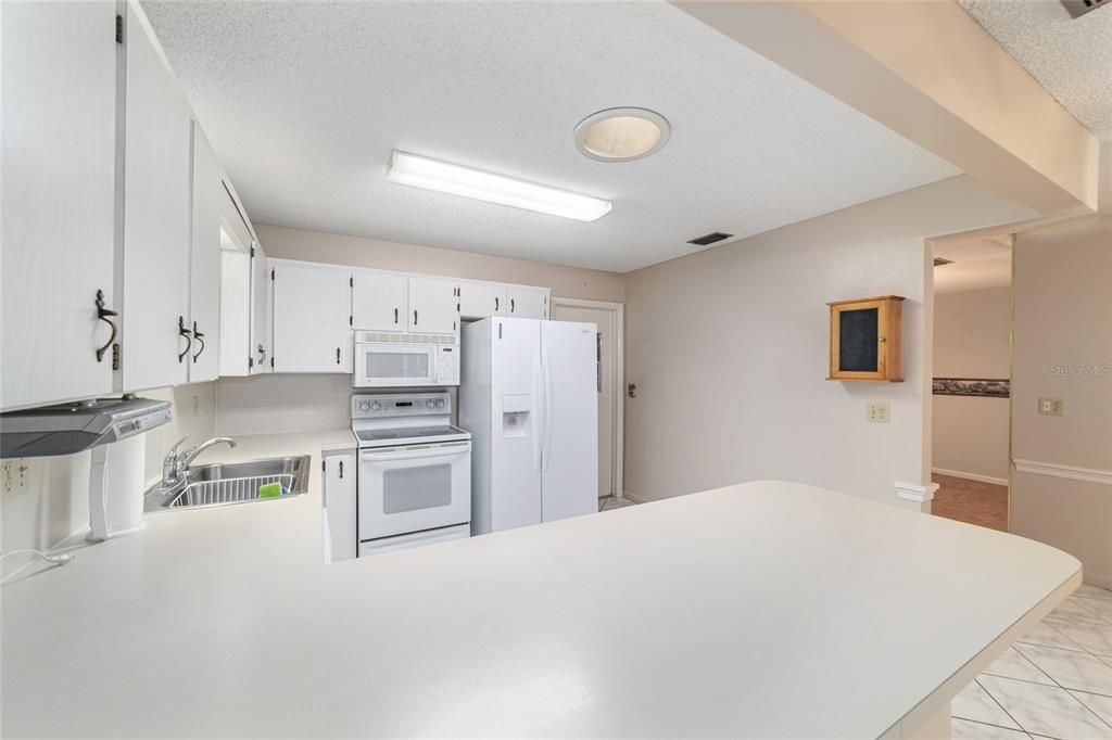 待售: $129,900 (2 贝兹, 2 浴室, 1484 平方英尺)