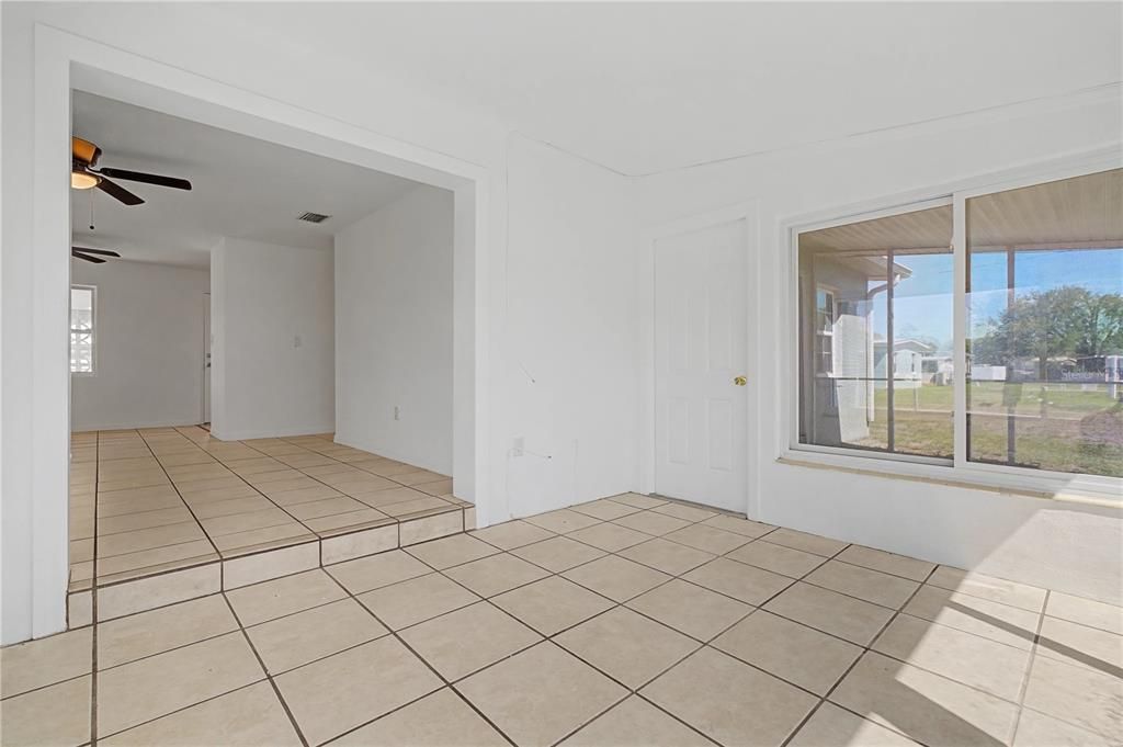 Activo con contrato: $164,500 (2 camas, 1 baños, 946 Pies cuadrados)