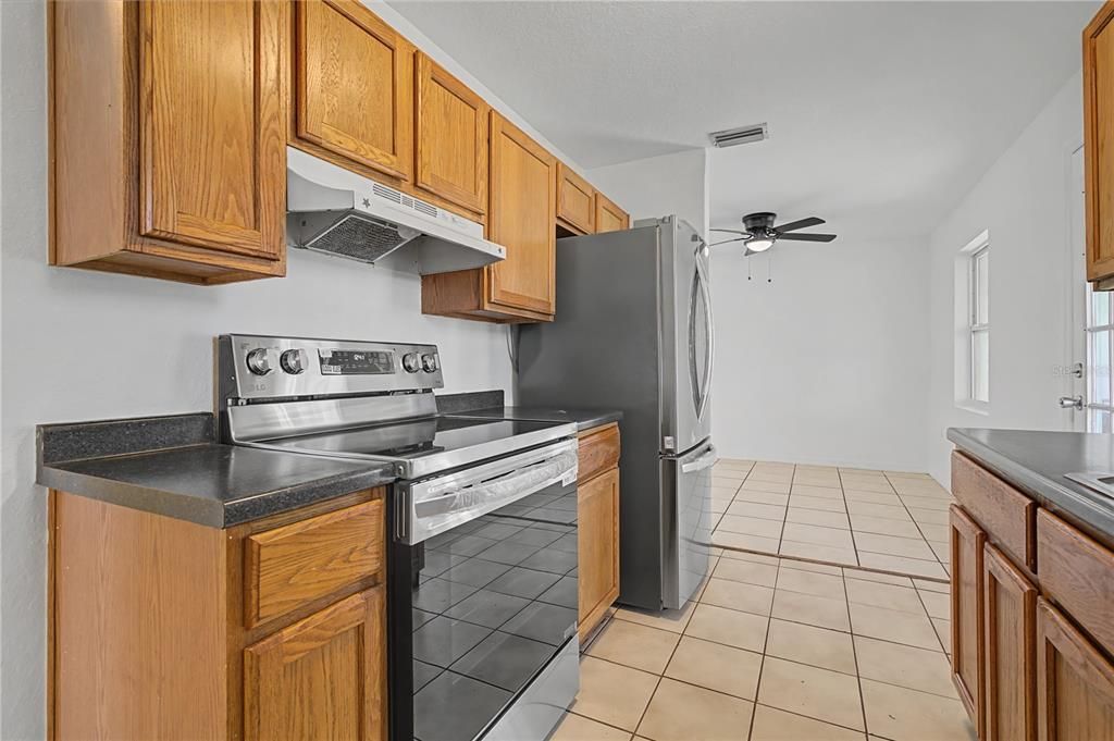 Activo con contrato: $164,500 (2 camas, 1 baños, 946 Pies cuadrados)