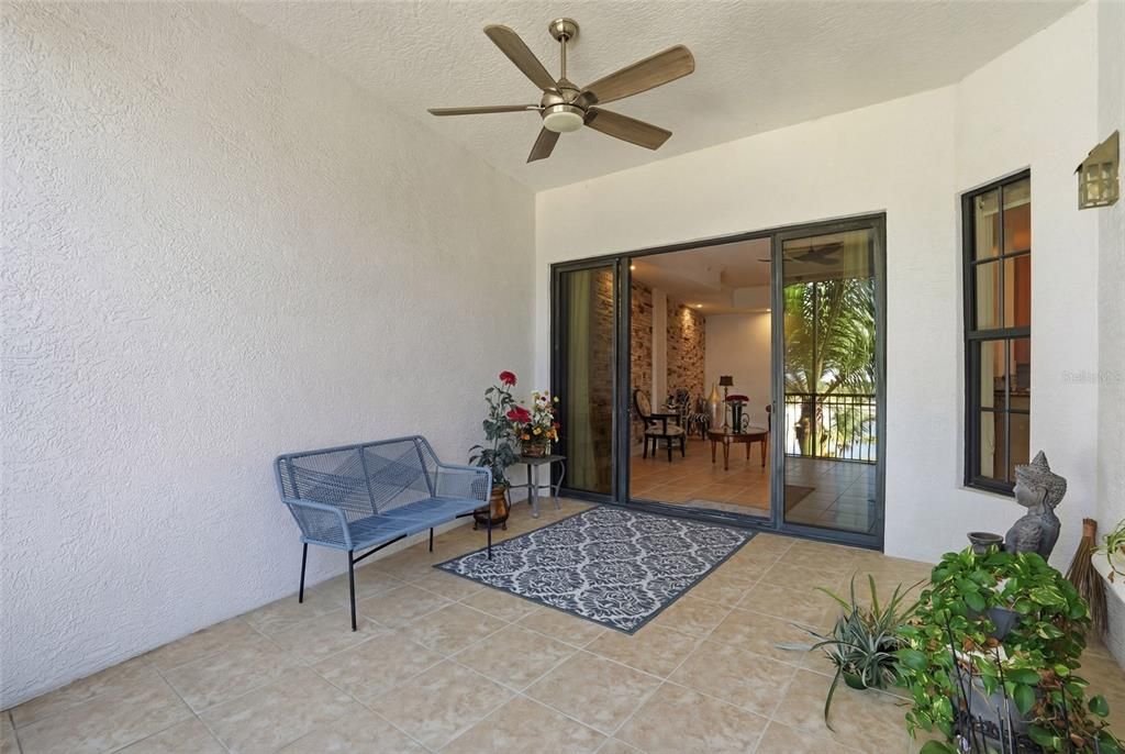 For Sale: $1,000,000 (3 beds, 3 baths, 2316 Square Feet)