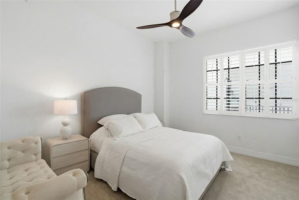 For Sale: $1,000,000 (3 beds, 3 baths, 2316 Square Feet)