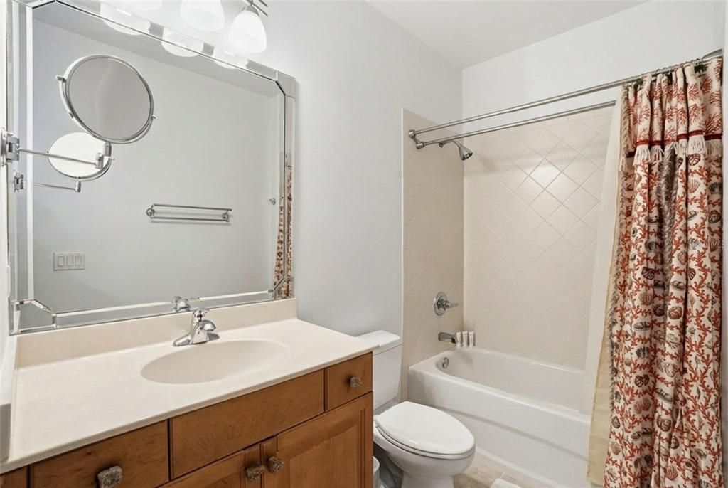 For Sale: $1,000,000 (3 beds, 3 baths, 2316 Square Feet)