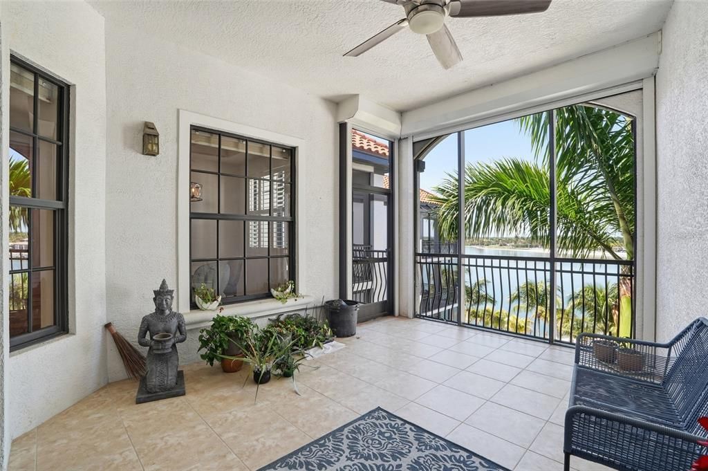 For Sale: $1,000,000 (3 beds, 3 baths, 2316 Square Feet)