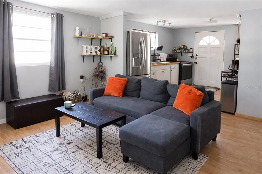 En Venta: $155,000 (2 camas, 1 baños, 624 Pies cuadrados)