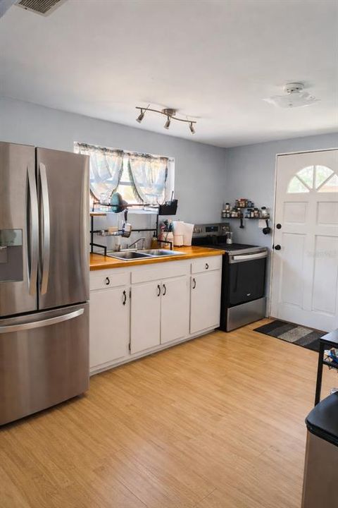 En Venta: $155,000 (2 camas, 1 baños, 624 Pies cuadrados)