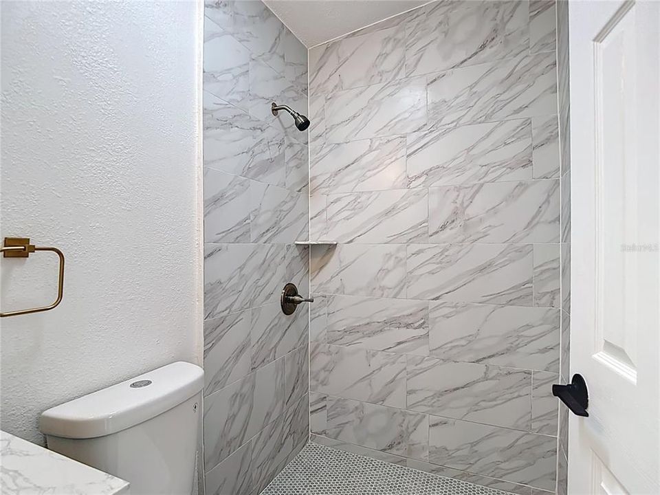 Activo con contrato: $310,000 (3 camas, 2 baños, 1344 Pies cuadrados)