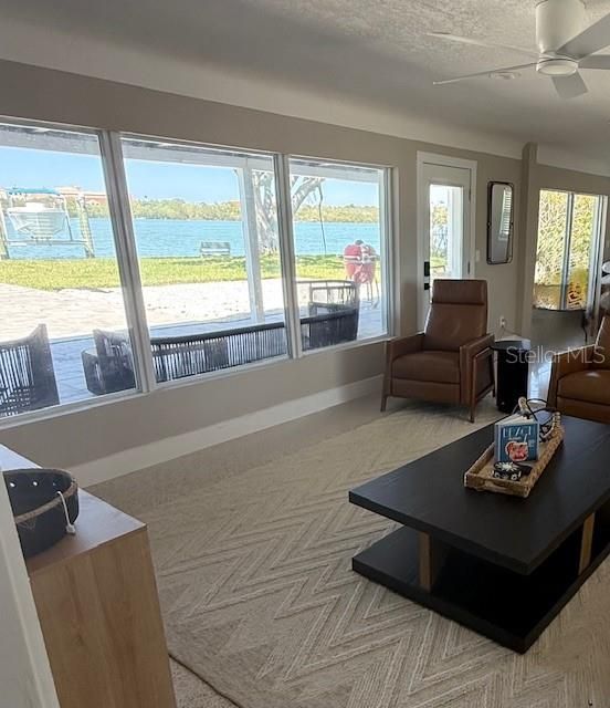 For Sale: $1,550,000 (3 beds, 2 baths, 1512 Square Feet)