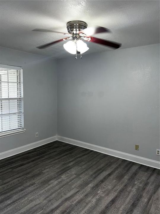 Active With Contract: $145,000 (2 beds, 2 baths, 991 Square Feet)