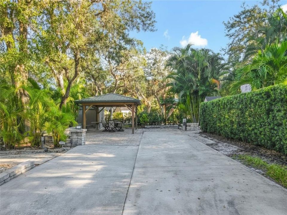 待售: $189,000 (0.06 acres)