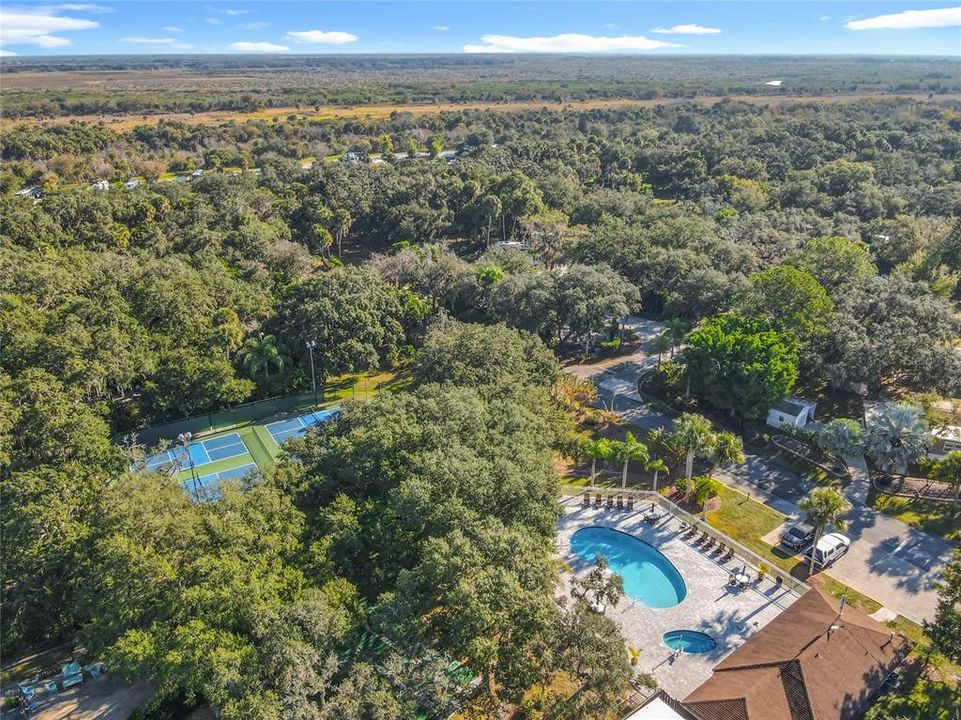 待售: $189,000 (0.06 acres)