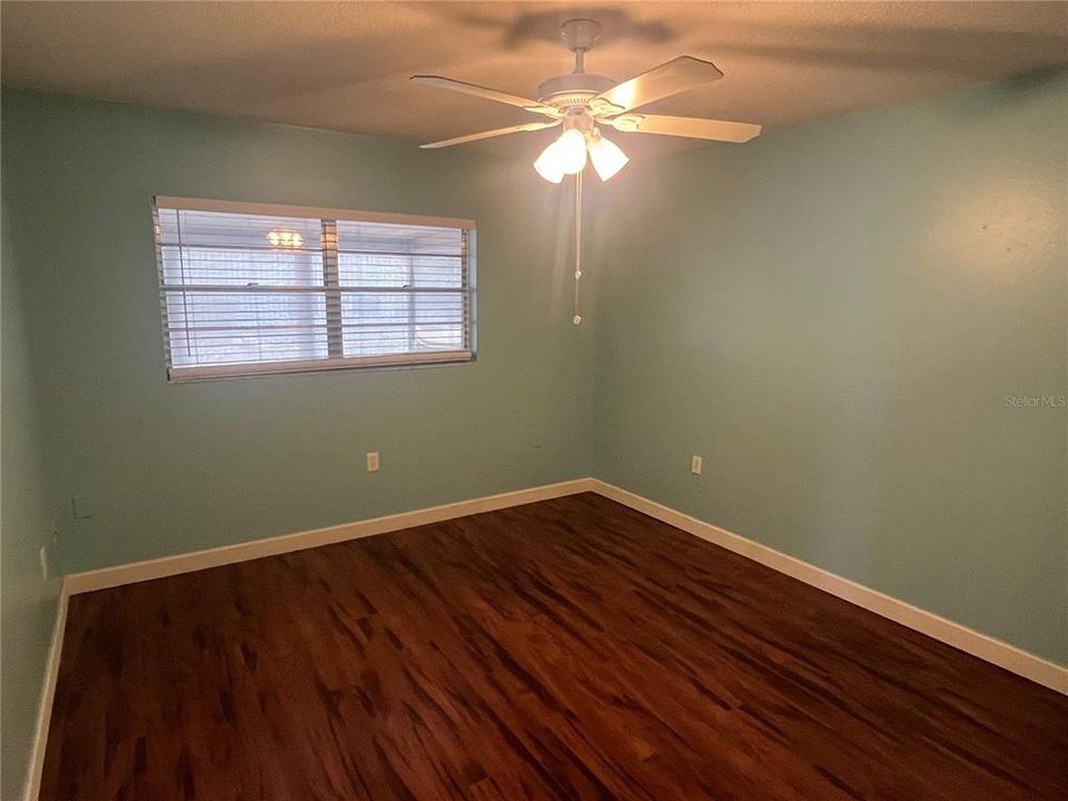 Activo con contrato: $85,000 (2 camas, 2 baños, 984 Pies cuadrados)