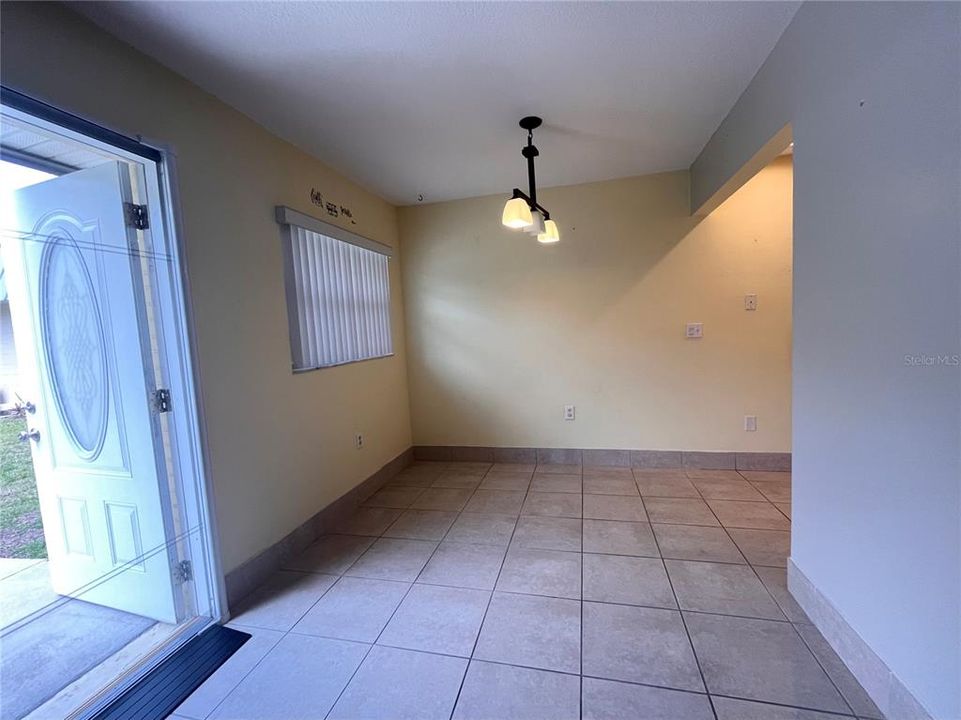 Activo con contrato: $85,000 (2 camas, 2 baños, 984 Pies cuadrados)