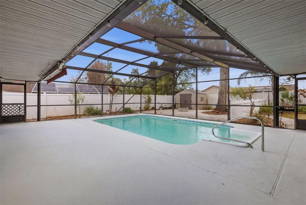 En Venta: $379,000 (3 camas, 2 baños, 1989 Pies cuadrados)