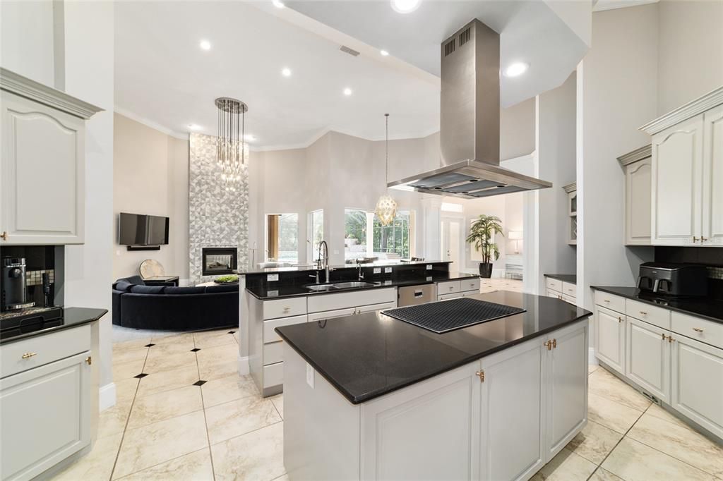 En Venta: $1,750,000 (6 camas, 5 baños, 6784 Pies cuadrados)