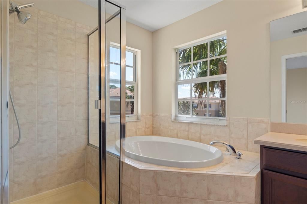 На продажу: $265,000 (3 спален, 3 ванн, 1710 Квадратных фут)