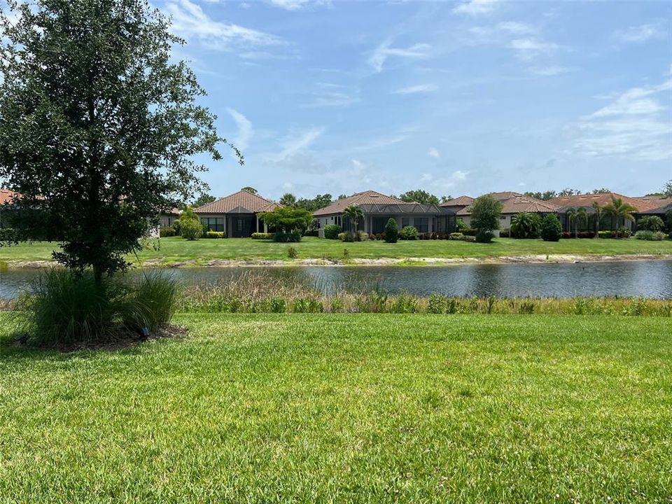 Active With Contract: $2,990 (3 beds, 2 baths, 1831 Square Feet)
