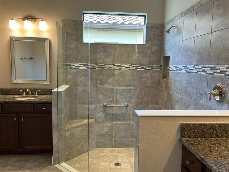 Active With Contract: $2,990 (3 beds, 2 baths, 1831 Square Feet)