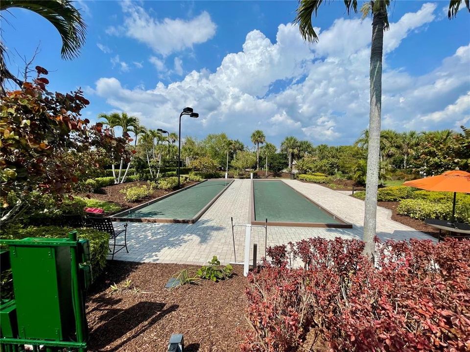 Active With Contract: $2,990 (3 beds, 2 baths, 1831 Square Feet)
