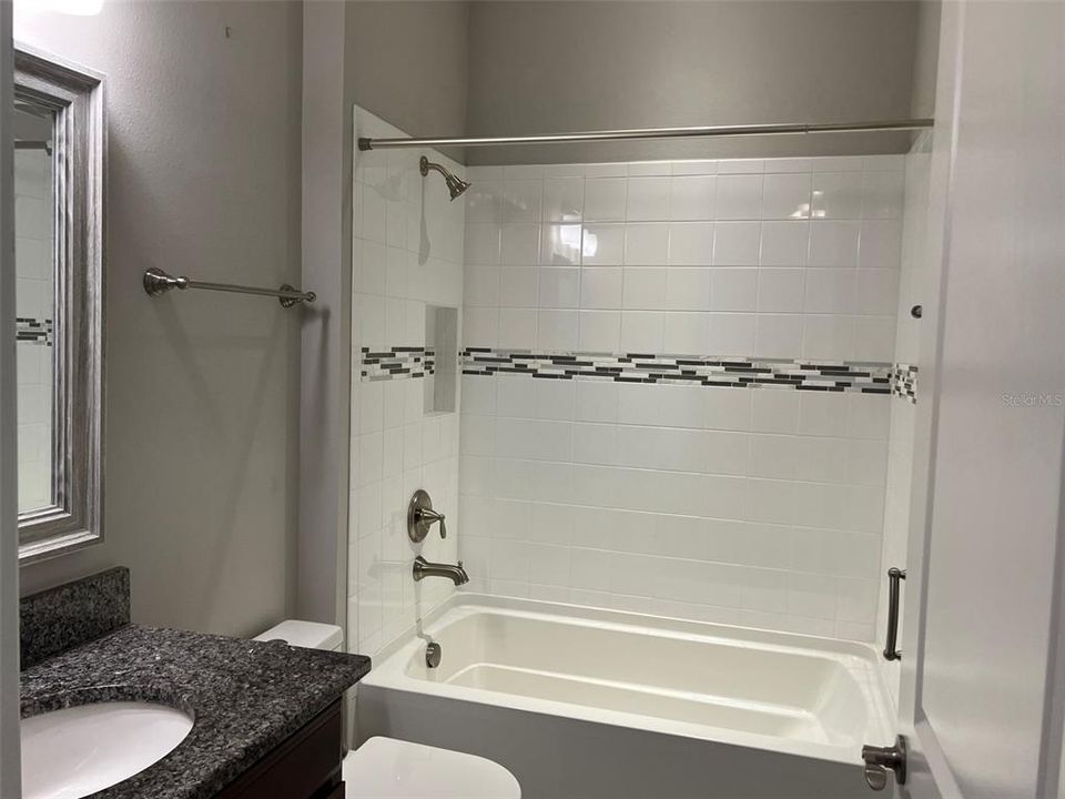 Active With Contract: $2,990 (3 beds, 2 baths, 1831 Square Feet)