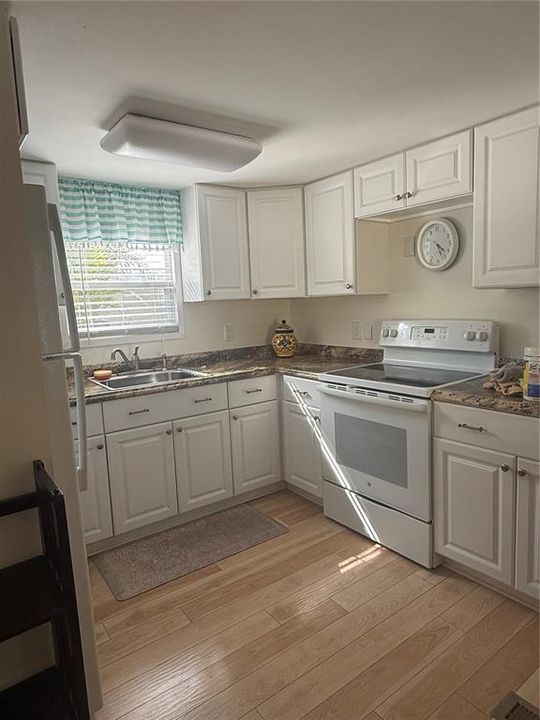 En Venta: $215,000 (2 camas, 1 baños, 624 Pies cuadrados)