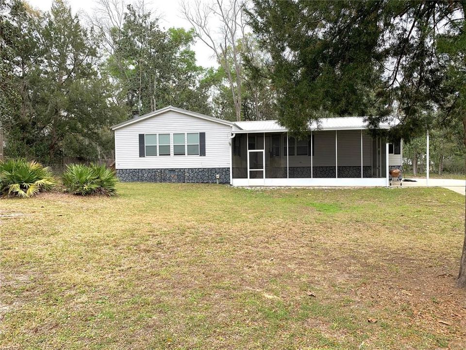 For Sale: $215,000 (3 beds, 2 baths, 1959 Square Feet)