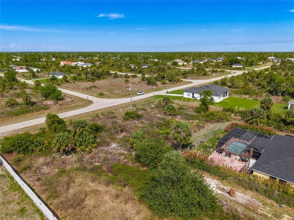 На продажу: $17,000 (0.23 acres)