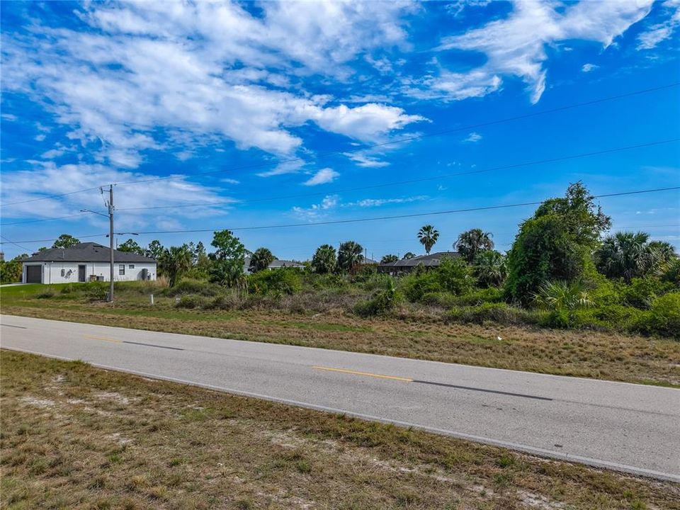 На продажу: $17,000 (0.23 acres)